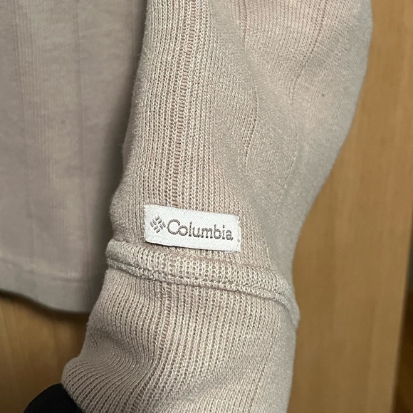 Men’s Columbia XCO Tan Sweater - Picture 7 of 10